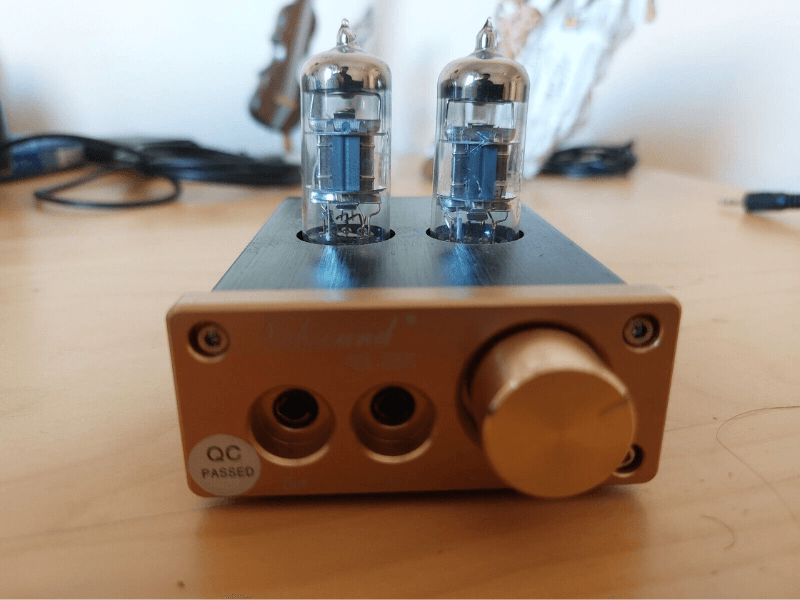 The Nobsound NS-08E With its Two Tubes